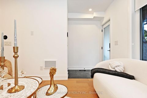 Photo 3 at 286 Springdale Boulevard, East York, Toronto
