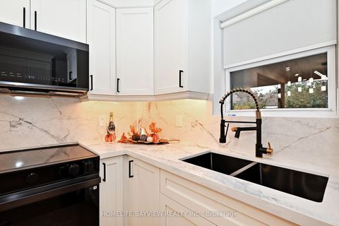 Photo 18 at 286 Springdale Boulevard, East York, Toronto