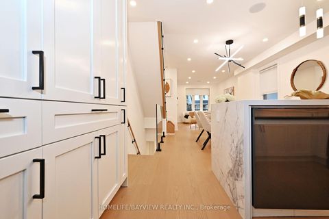 Photo 19 at 286 Springdale Boulevard, East York, Toronto