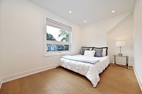 Photo 31 at 286 Springdale Boulevard, East York, Toronto