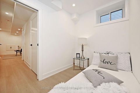 Photo 43 at 286 Springdale Boulevard, East York, Toronto