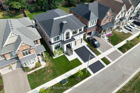 Photo 2 at 92 Klees Crescent, Aurora Highlands, Aurora