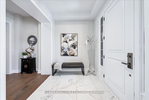 Photo 8 at 92 Klees Crescent, Aurora Highlands, Aurora