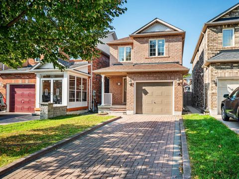 Photo 2 at 143 Bonspiel Drive, Morningside, Toronto
