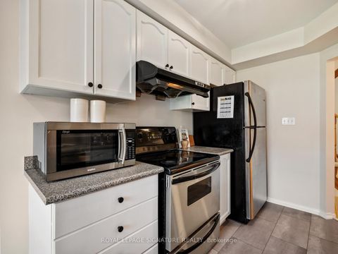 Photo 15 at 143 Bonspiel Drive, Morningside, Toronto