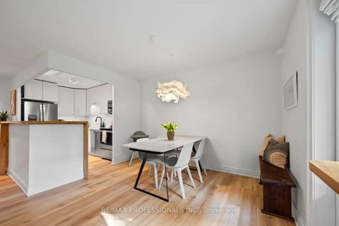 Photo 11 at 4 - 80 Coe Hill Drive, Swansea, Toronto