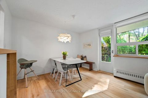 Photo 13 at 4 - 80 Coe Hill Drive, Swansea, Toronto