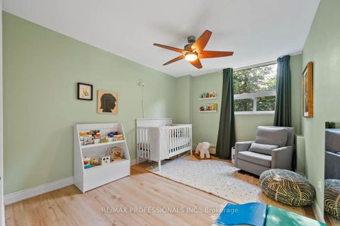 Photo 18 at 4 - 80 Coe Hill Drive, Swansea, Toronto