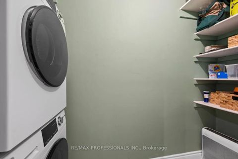 Photo 21 at 4 - 80 Coe Hill Drive, Swansea, Toronto