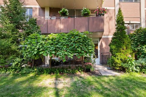 Photo 28 at 4 - 80 Coe Hill Drive, Swansea, Toronto