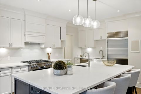 Photo 12 at 208 Carmichael Avenue, Nortown, Toronto