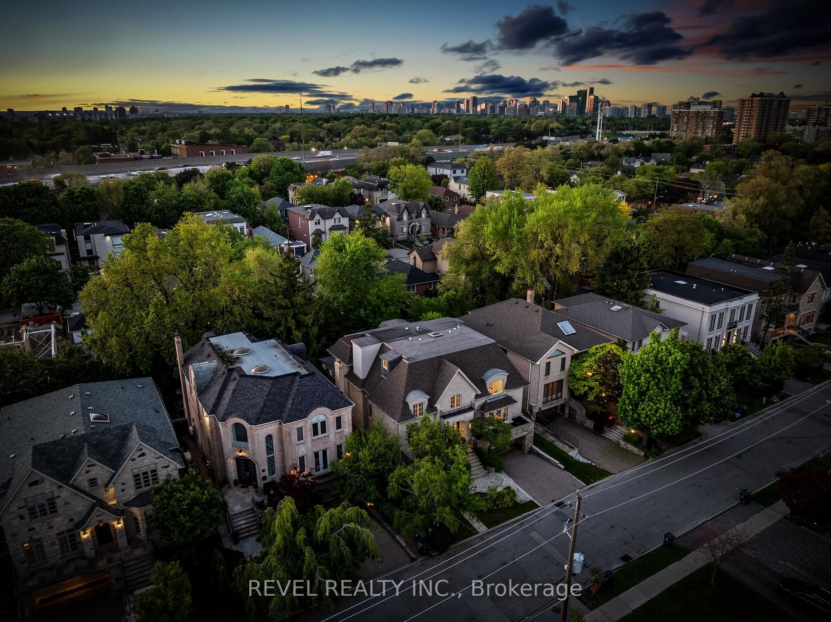 208 Carmichael Avenue, Nortown, Toronto 
