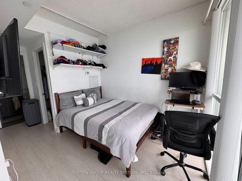 Photo 4 at 2908 - 20 Bruyeres Mews, Niagara, Toronto