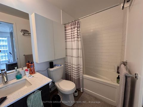 Photo 7 at 2908 - 20 Bruyeres Mews, Niagara, Toronto