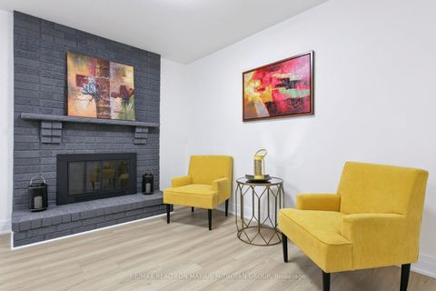 Photo 4 at 161 Joanna Crescent, Yorkhill, Vaughan