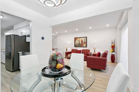 Photo 16 at 161 Joanna Crescent, Yorkhill, Vaughan