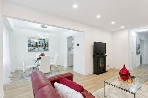 Photo 19 at 161 Joanna Crescent, Yorkhill, Vaughan