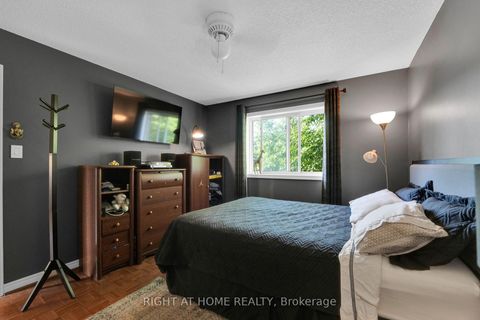 Photo 18 at 304 Rhodes Circle, Glenway Estates, Newmarket