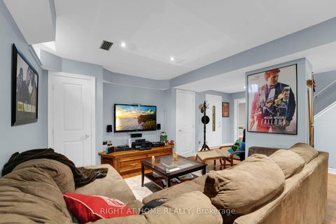 Photo 25 at 304 Rhodes Circle, Glenway Estates, Newmarket