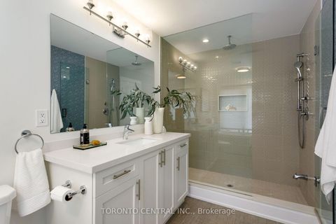 Photo 23 at 9 Chimney Swift Court, Rosethorn, Toronto