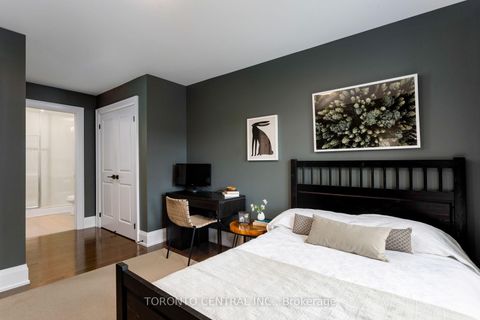 Photo 26 at 9 Chimney Swift Court, Rosethorn, Toronto