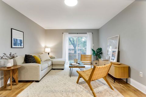 Photo 36 at 9 Chimney Swift Court, Rosethorn, Toronto