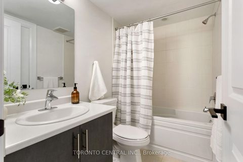 Photo 42 at 9 Chimney Swift Court, Rosethorn, Toronto