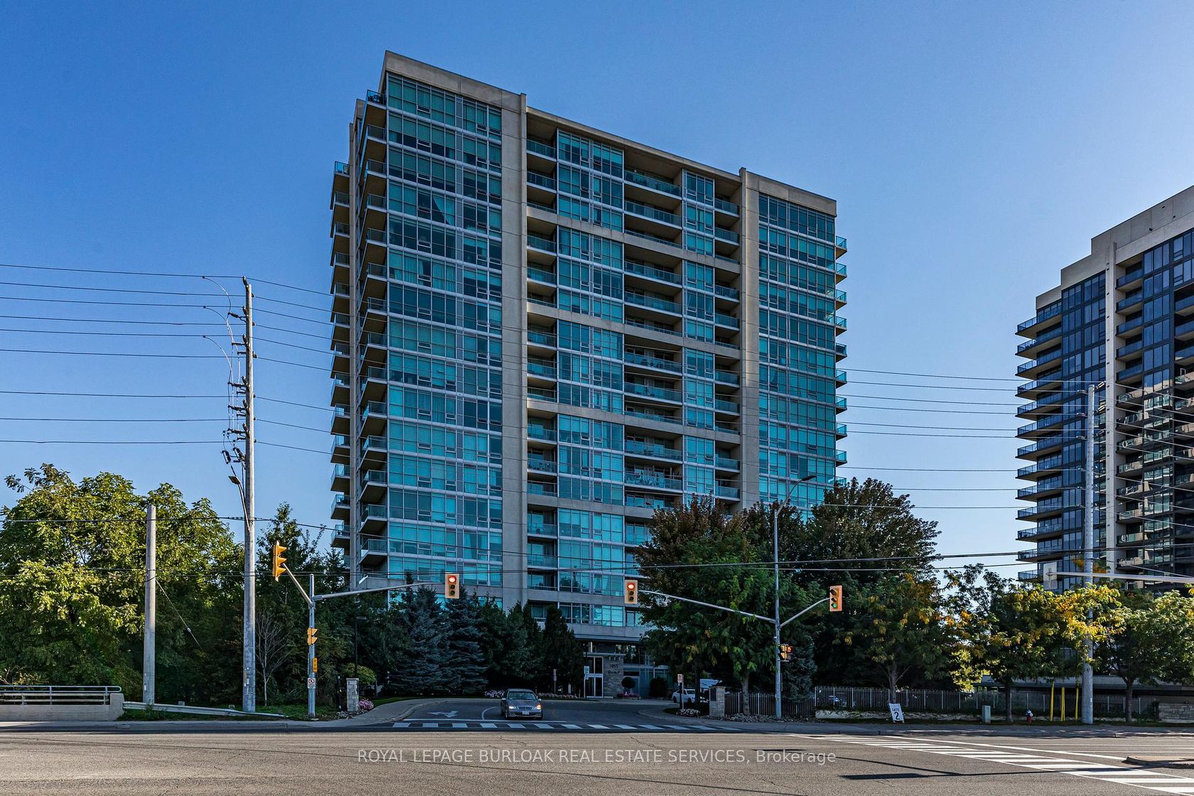 502 - 1055 Southdown Road, Clarkson, Mississauga by Loree Meneguzzi Real Estate 502 - 1055 Southdown Road, Clarkson, Mississauga