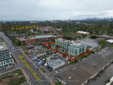 Photo 2 at 519 - 60 Fairfax Crescent, Birchmount, Toronto