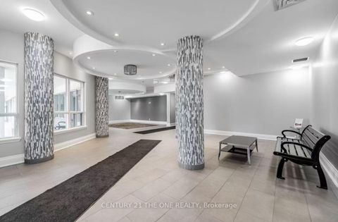 Photo 3 at 519 - 60 Fairfax Crescent, Birchmount, Toronto