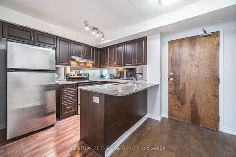 Photo 4 at 519 - 60 Fairfax Crescent, Birchmount, Toronto