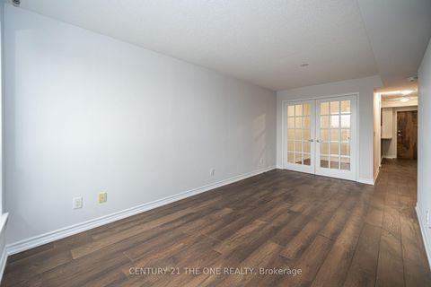 Photo 10 at 519 - 60 Fairfax Crescent, Birchmount, Toronto