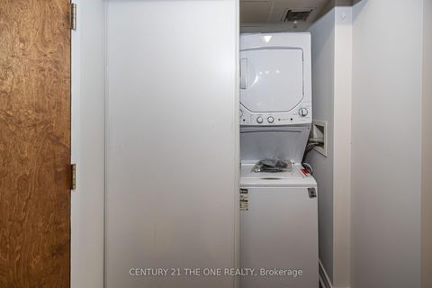 Photo 13 at 519 - 60 Fairfax Crescent, Birchmount, Toronto
