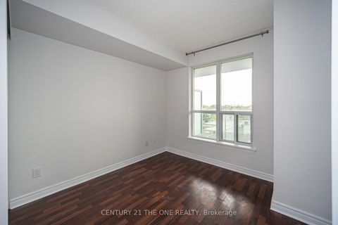 Photo 14 at 519 - 60 Fairfax Crescent, Birchmount, Toronto