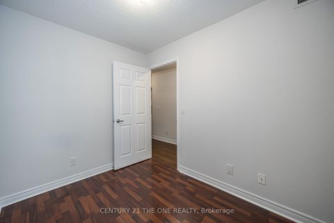 Photo 20 at 519 - 60 Fairfax Crescent, Birchmount, Toronto