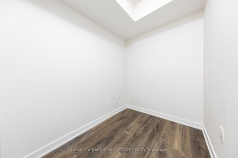 Photo 5 at 3406 - 99 Broadway Avenue S, Mount Pleasant West, Toronto
