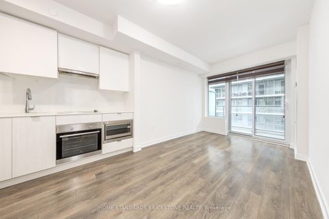 Photo 11 at 3406 - 99 Broadway Avenue S, Mount Pleasant West, Toronto