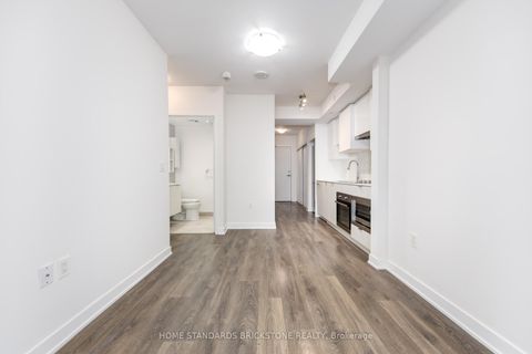 Photo 14 at 3406 - 99 Broadway Avenue S, Mount Pleasant West, Toronto
