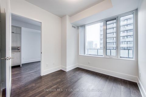 Photo 15 at 814 - 470 Front Street W, Waterfront Communities C1, Toronto