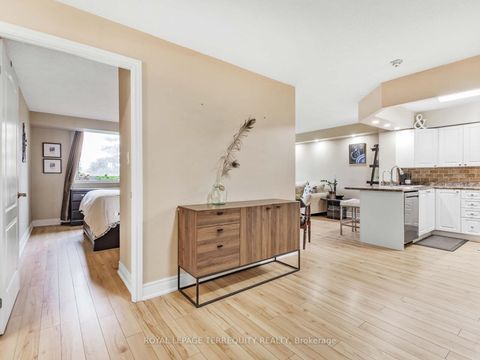 Photo 28 at 203 - 326 Major Mackenzie Drive E, Crosby, Richmond Hill