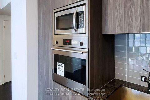 Photo 13 at 1107 - 11 Wellesley Street W, Bay Street Corridor, Toronto