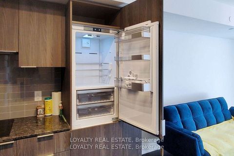 Photo 18 at 1107 - 11 Wellesley Street W, Bay Street Corridor, Toronto