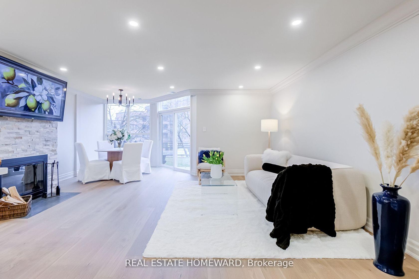 TH10 - 100 Arbors Lane, West Woodbridge, Vaughan 