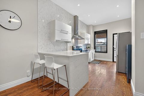 Photo 7 at 690 Dufferin Street, Little Portugal, Toronto