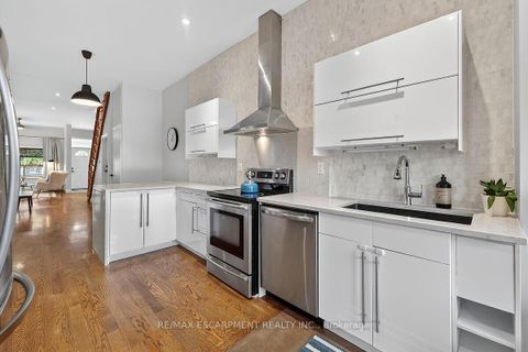 Photo 8 at 690 Dufferin Street, Little Portugal, Toronto