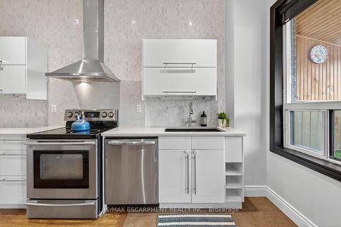 Photo 9 at 690 Dufferin Street, Little Portugal, Toronto
