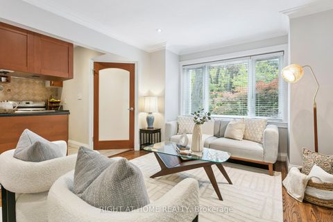 Photo 4 at 3 Roseneath Gardens, Oakwood Village, Toronto