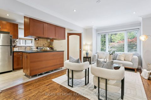 Photo 5 at 3 Roseneath Gardens, Oakwood Village, Toronto
