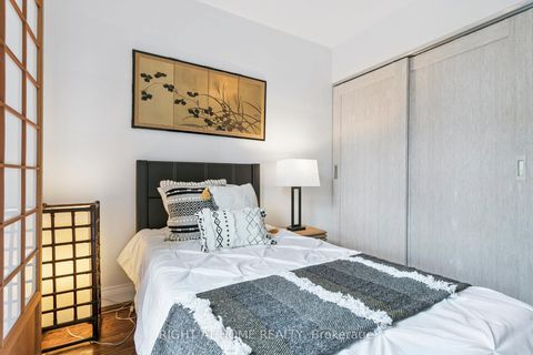 Photo 18 at 3 Roseneath Gardens, Oakwood Village, Toronto
