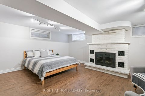 Photo 23 at 3 Roseneath Gardens, Oakwood Village, Toronto
